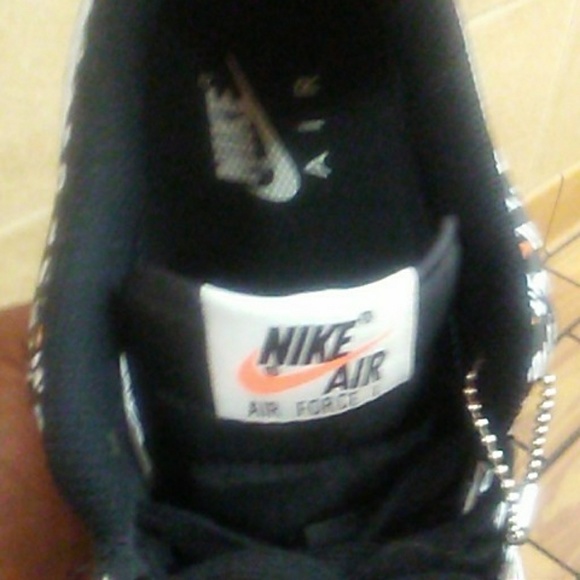 Air force ones - Picture 4 of 4